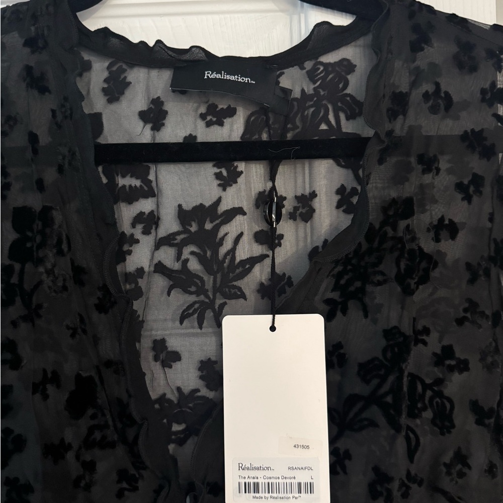 Realisation Par THE ANAÏS size L Sheer Black Floral Lace Tie-Front Top - Picture 4 of 5